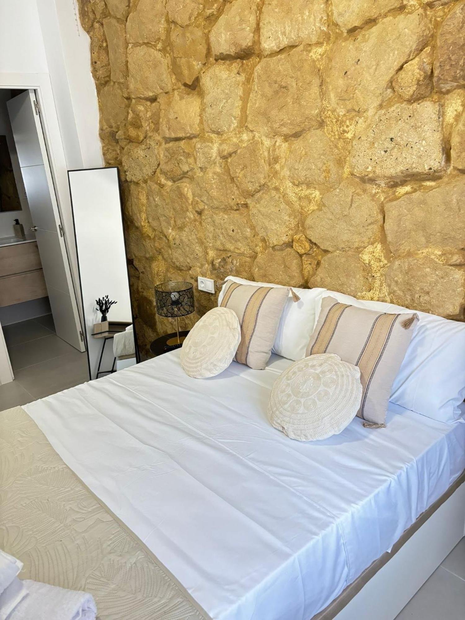 Carolinas Suites By Coqueto Alicante Exterior foto
